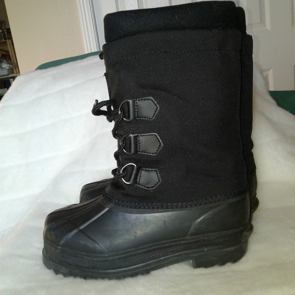 * Boys Rugged Exposure Boots Size 3